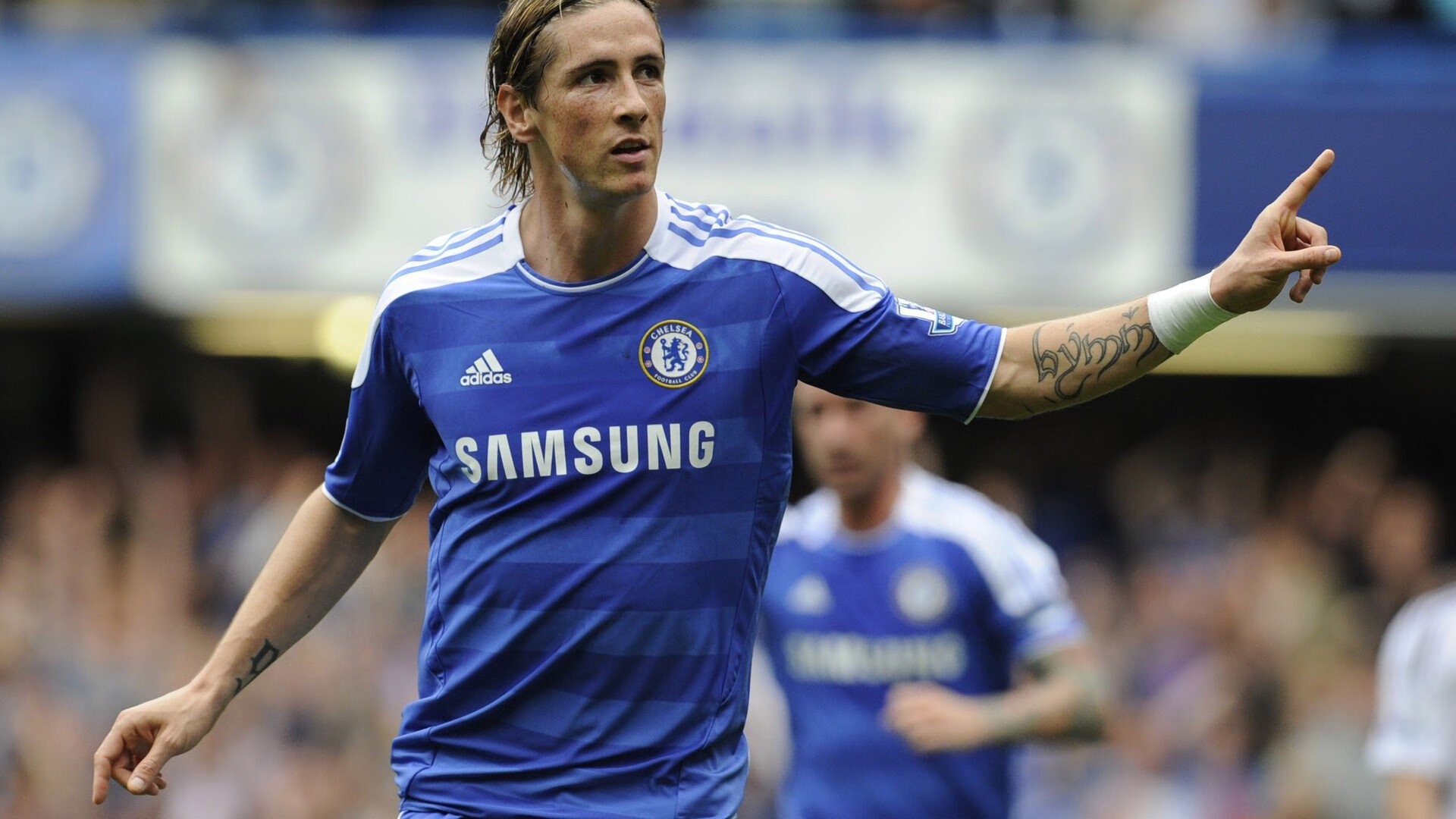 kaiyun.com-哈兰德再破纪录,欧冠帽子戏法率队晋级,哈兰德欧冠进球集锦